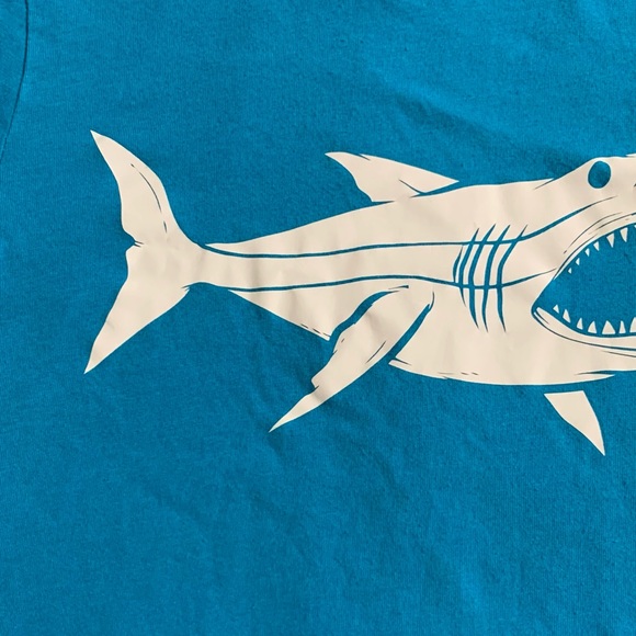 Great white shark 🦈 kids shirt - Picture 4 of 5
